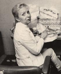Beryl tackles the jellied eels